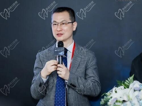 杭州栗勇是在私立醫(yī)院?jiǎn)?是的,栗勇醫(yī)生坐診杭州藝星做縮胸費(fèi)用詳細(xì)攻略